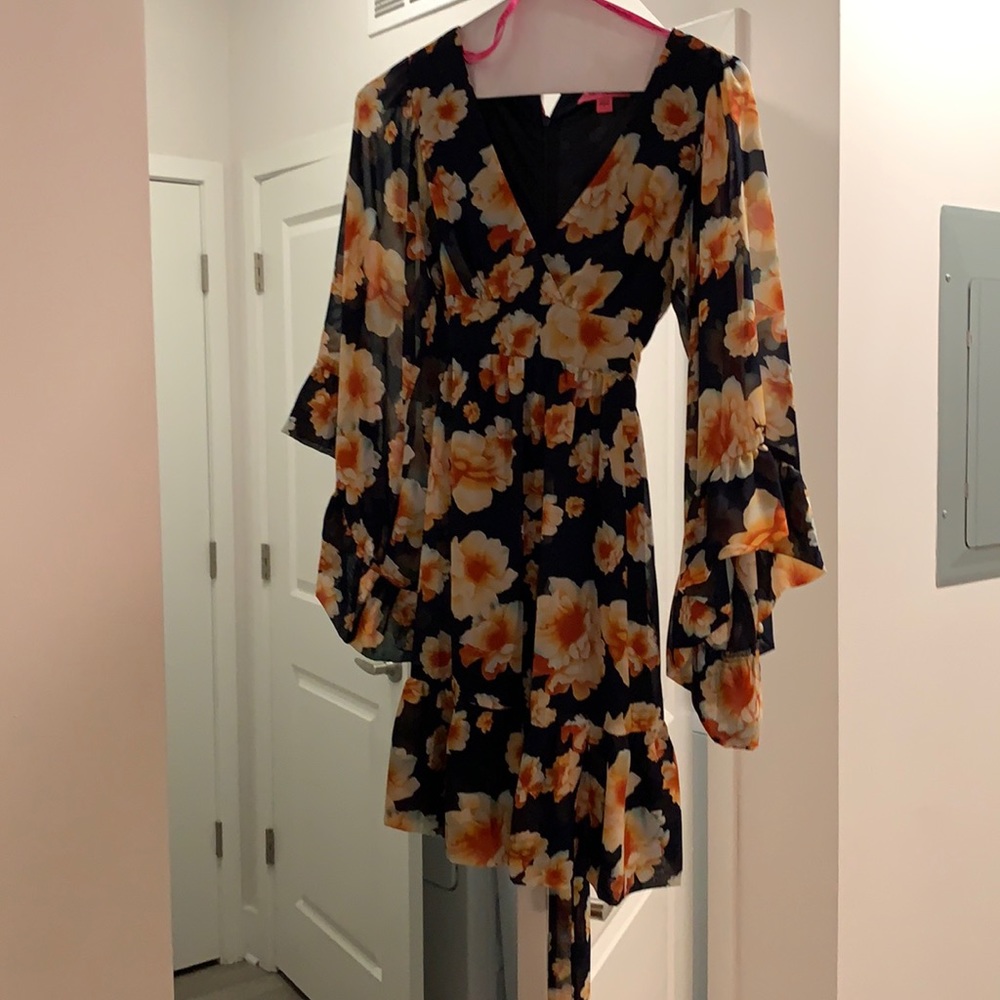 Floral print, airy dress, great condition